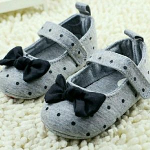 Soft sole baby shoes